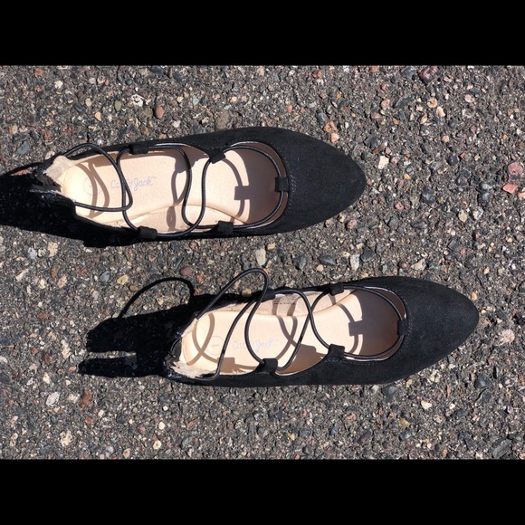 Girl’s Black dress shoes - Picture 3 of 3